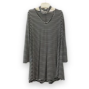 Jodifl Boutique Long Sleeve Dress with cutout collar